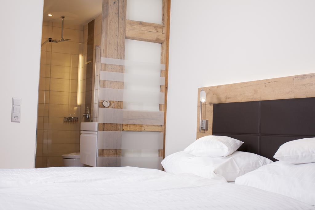 Gasthof Landhotel Hirsch Ostrach المظهر الخارجي الصورة