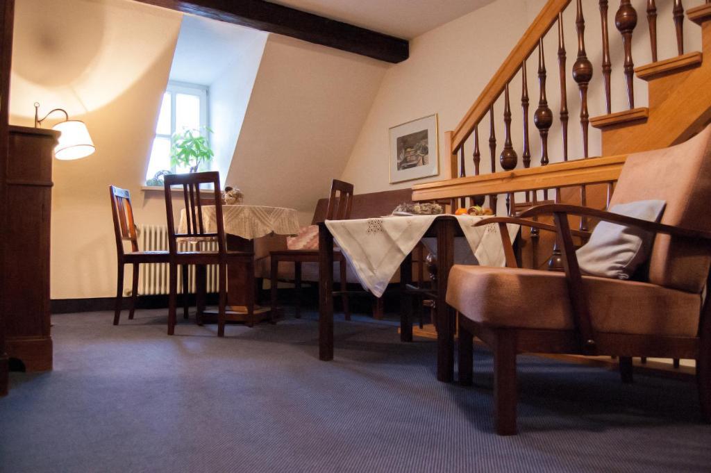 Gasthof Landhotel Hirsch Ostrach الغرفة الصورة